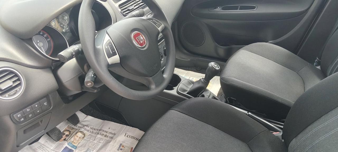 Fiat Punto 1.3 MJT II S&S 95 CV 5 porte Street