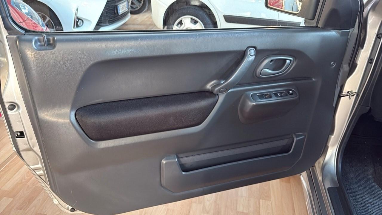 Suzuki Jimny 1.3 4WD Evolution