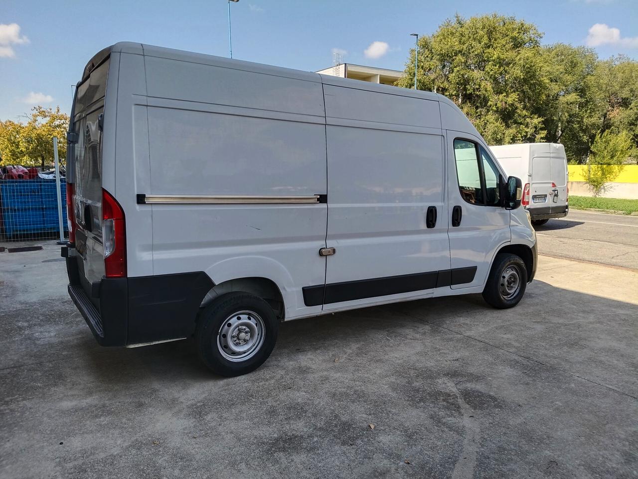 Peugeot Boxer 333 2.2 BlueHDi 140cv S&S Furgone