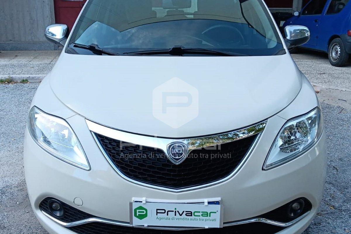 LANCIA Ypsilon 1.2 69 CV 5 porte GPL Ecochic Gold