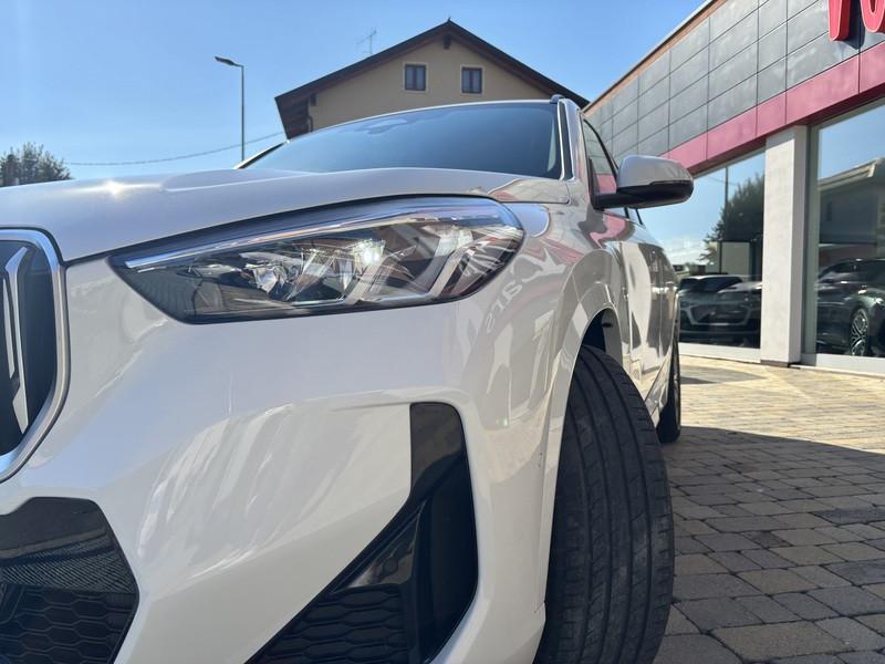 BMW X1 sdrive18d auto LED-NAVI-PELLE-18"