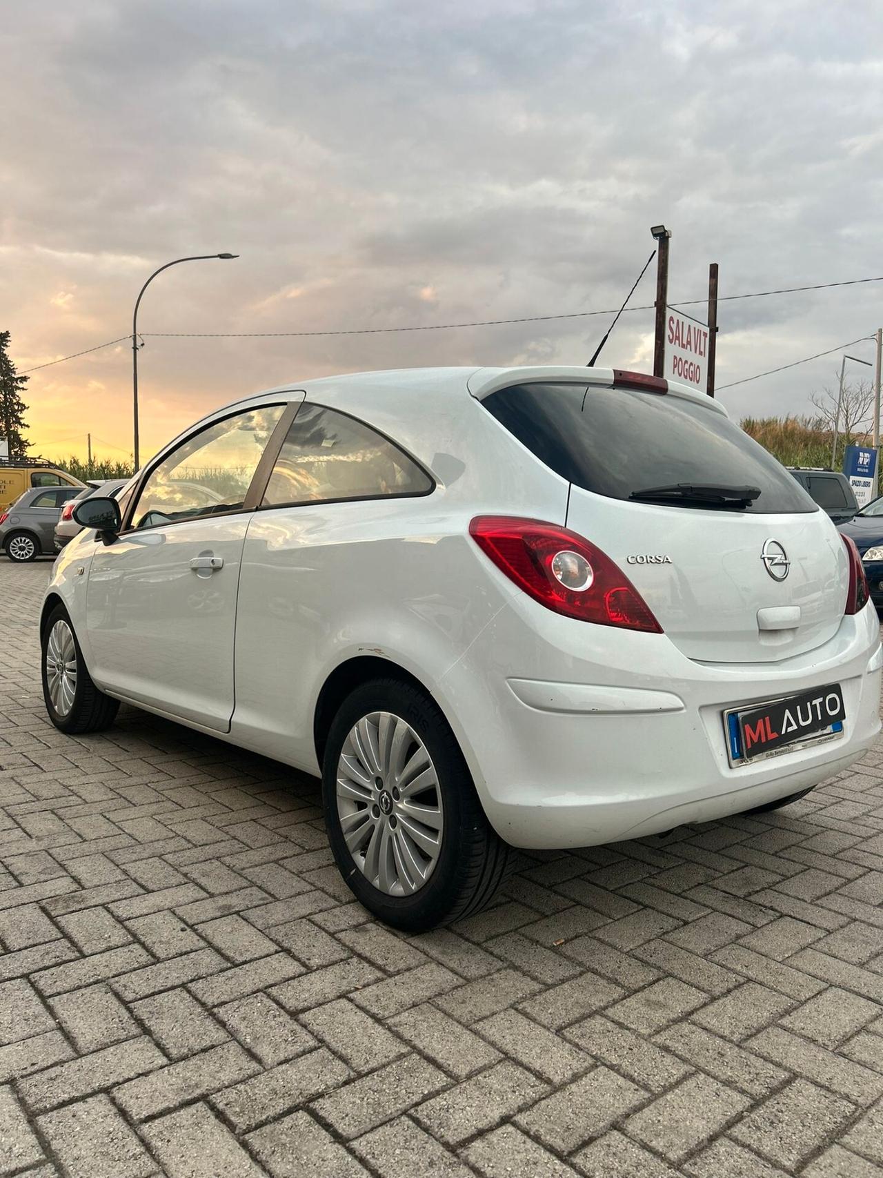 Opel Corsa 1.2 85CV 3 porte GPL-TECH Ecotec OK NEOPATENTATI