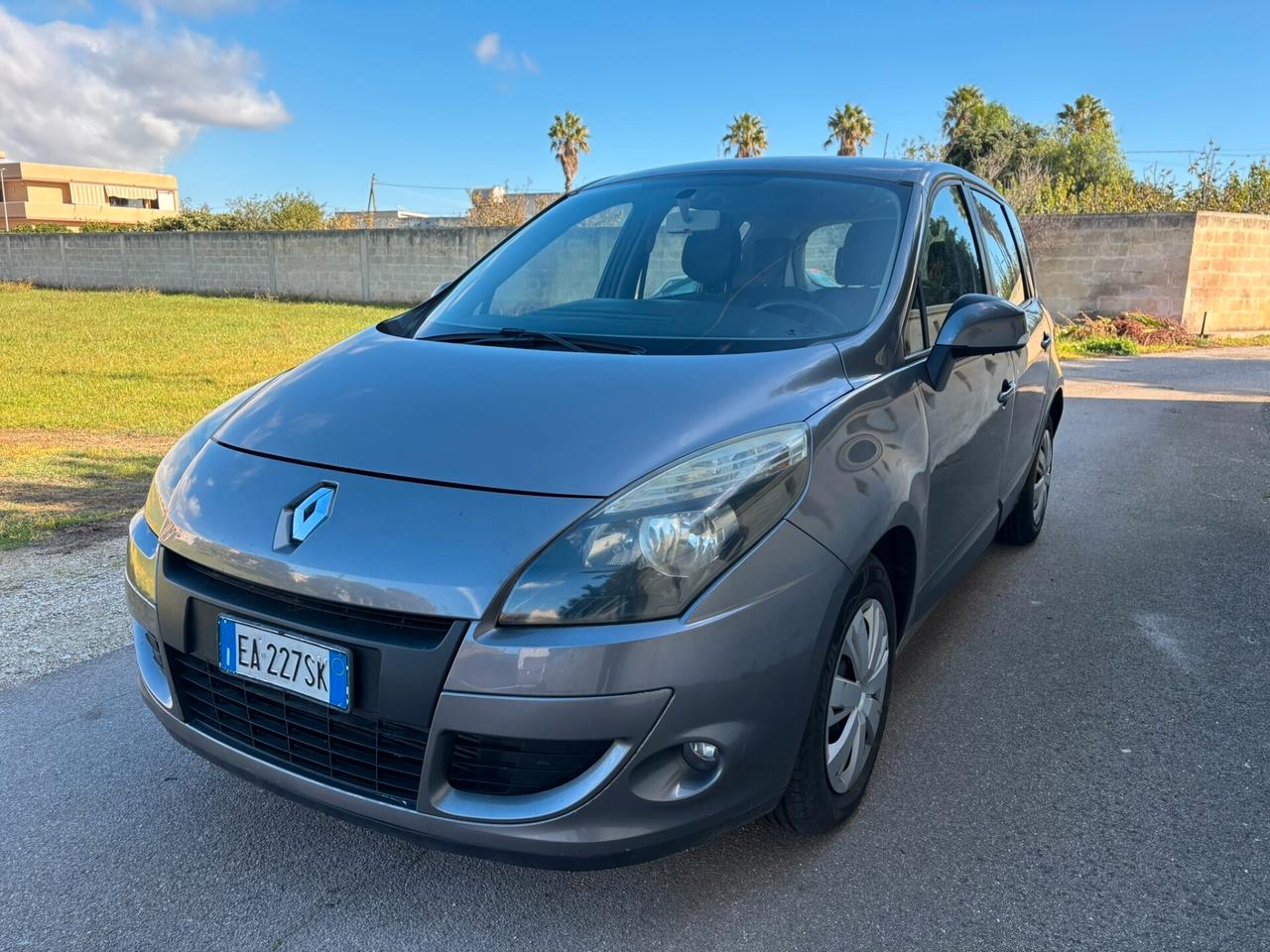 SCENIC XMOD 2010 1.5 D. ( LEGGI ANNUNCIO )