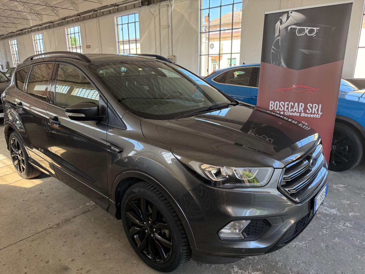 Ford Kuga 1.5 TDCI 120 CV S&S 2WD Powershift ST-Line