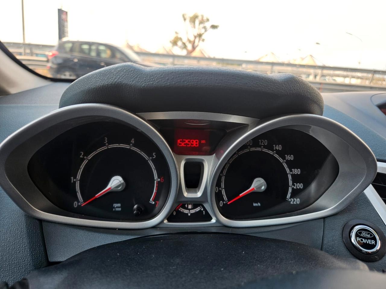 Ford Fiesta 1.2 Titanium 2010