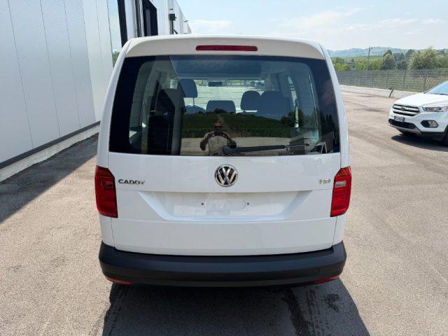 VOLKSWAGEN Caddy 5 POSTI VETTURA - KM 25.000 - NO OBBLIGO FINANZIAM