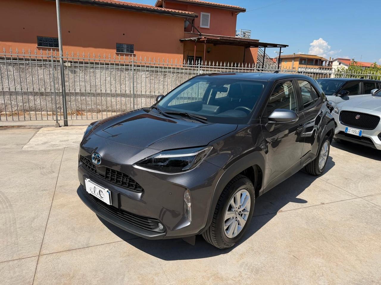 Toyota Yaris Cross E-CVT Business Sport utility Full Hybrid
