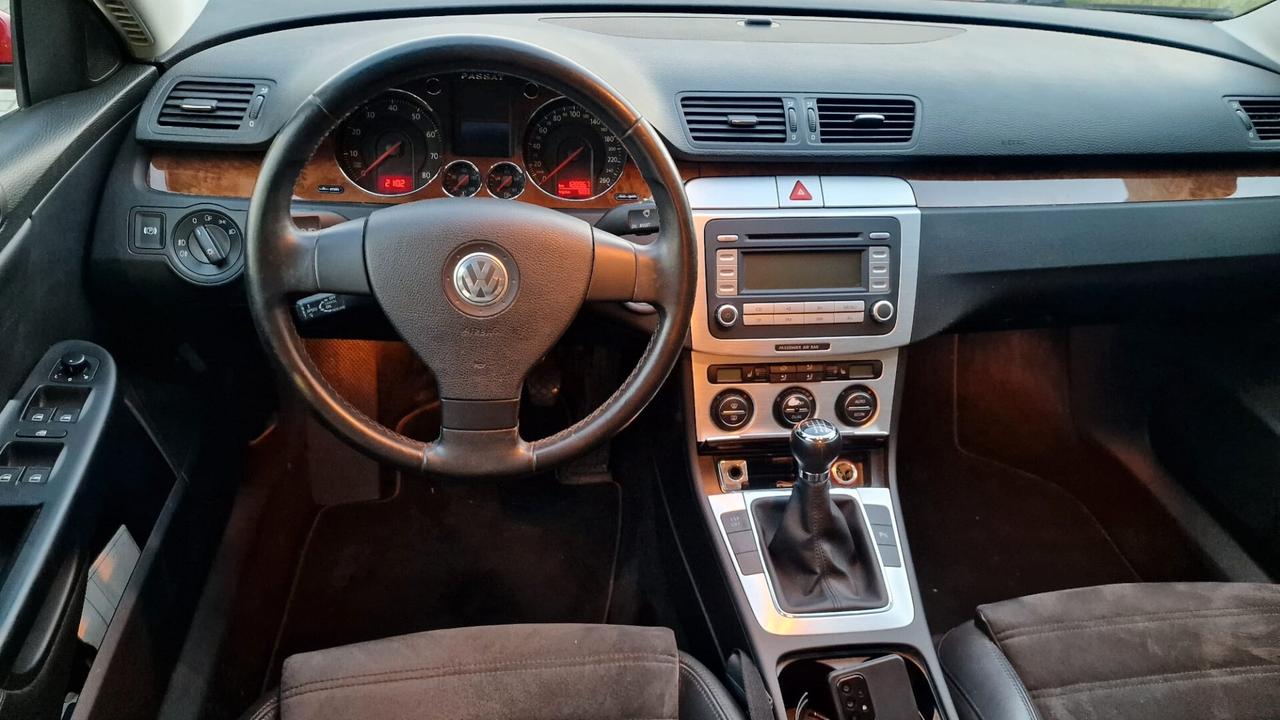 Volkswagen Passat 1.6 16V FSI Comfortline