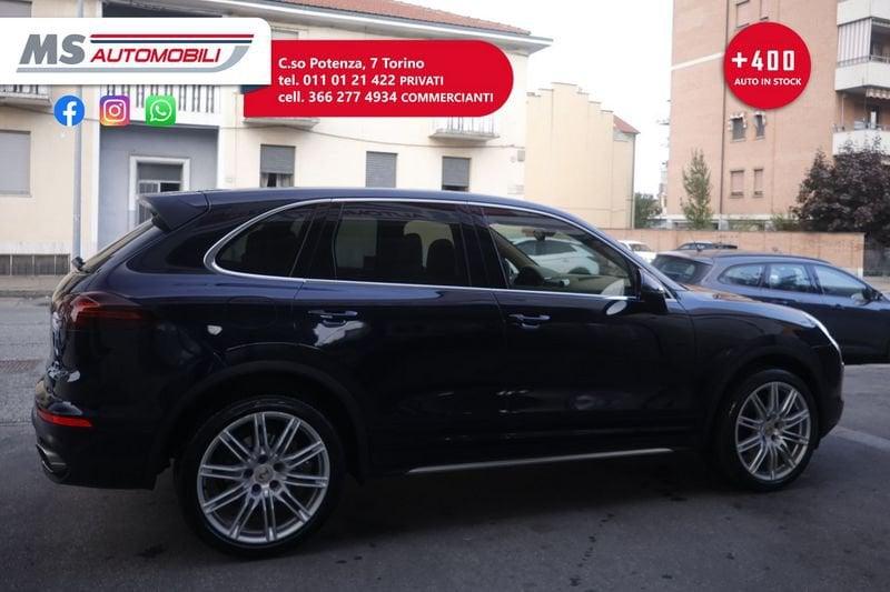 Porsche Cayenne Porsche Cayenne 3.0 tiptronic 184KW ANNO 2016