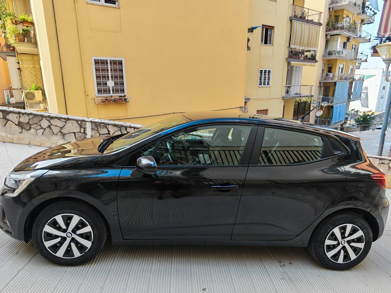 Renault Clio 1.0 90cv 6 marce - GARANZIA - IVA ESPOSTA