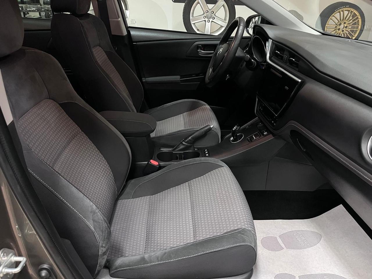 Toyota Auris Touring Sports - 1.8 Hybrid 99cv