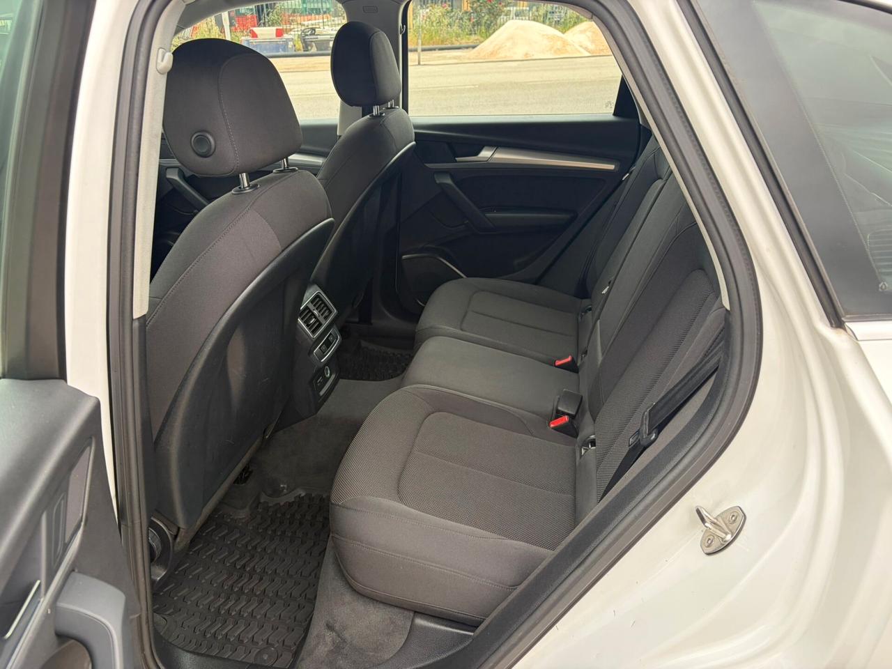 Audi Q5 2.0 TDI 190 CV quattro S tronic Business Sport