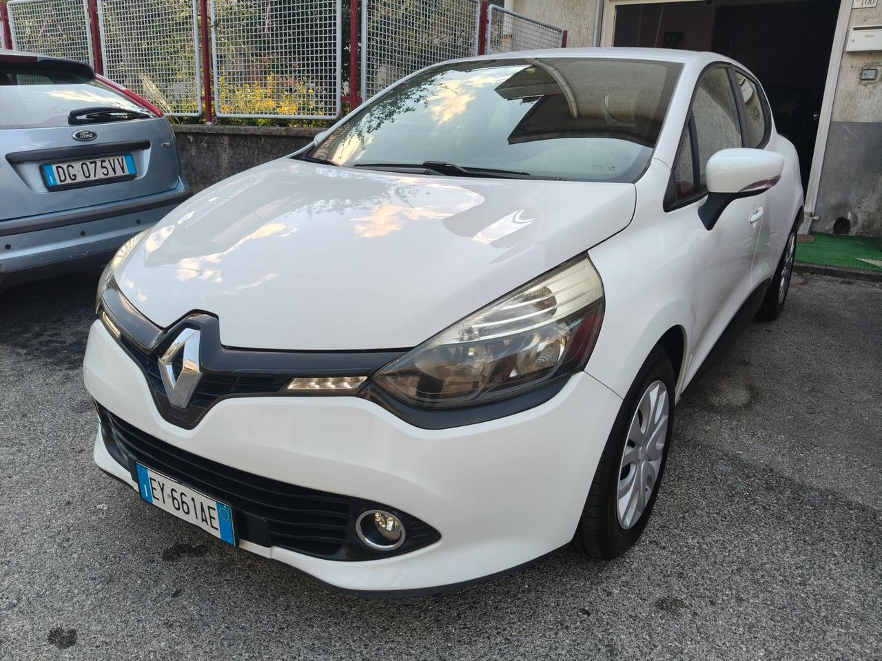 Renault Clio 1.5 DCI 75CV FULL OPTIONAL 2015