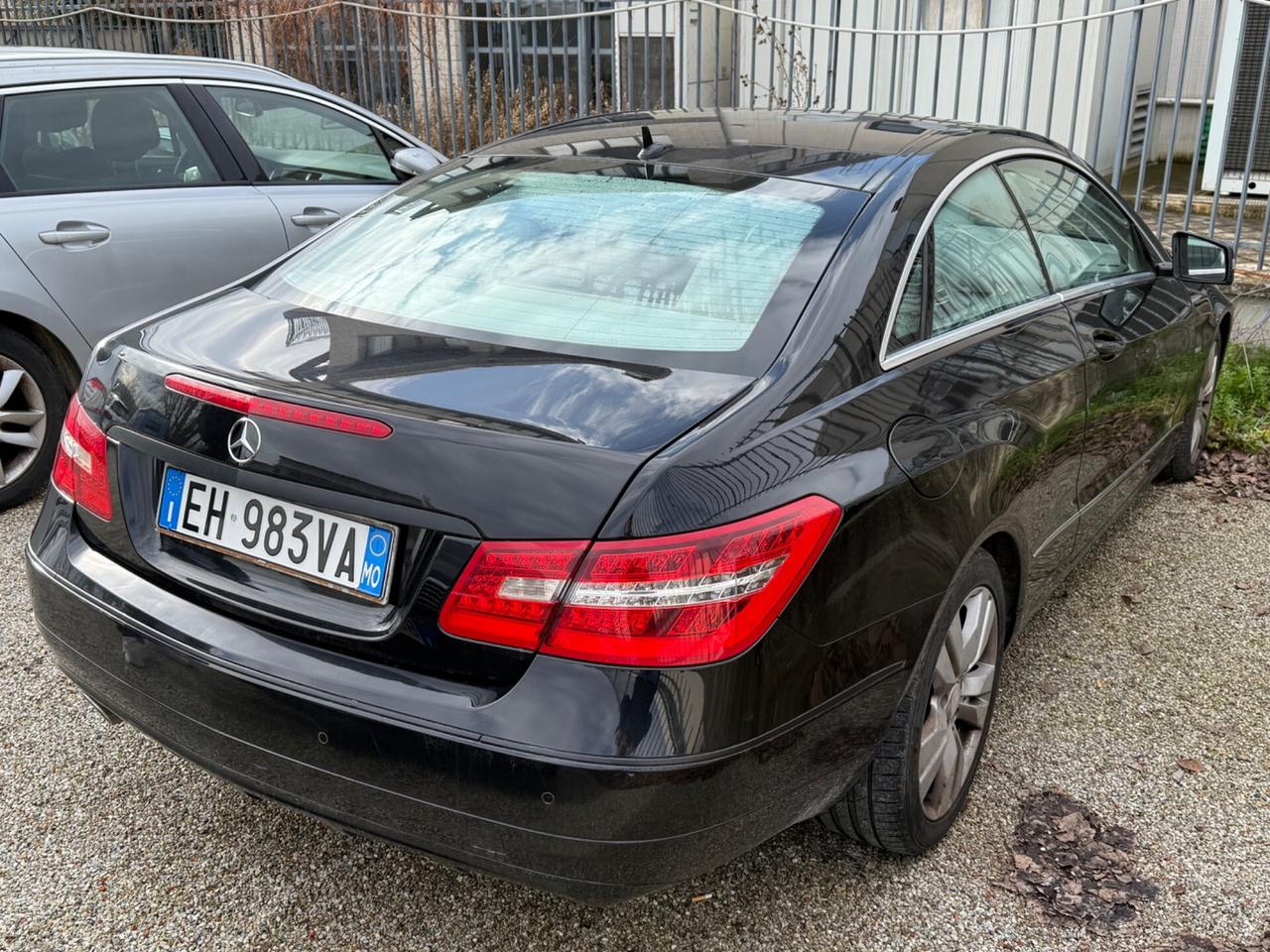 Mercedes-benz E 220 problema a motore