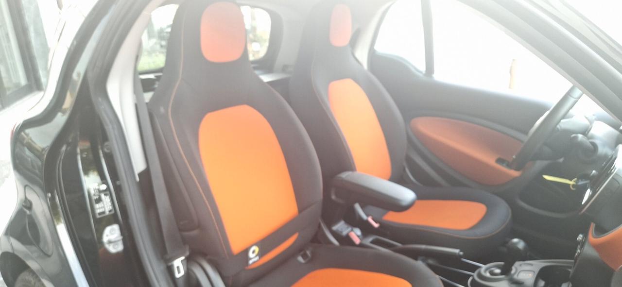 Smart ForTwo 70 1.0 twinamic 59.000 KM TAGLIANDI