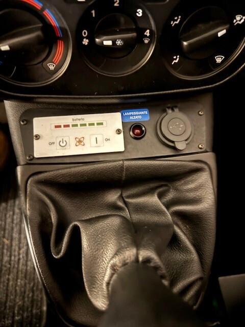 Fiat Fiorino 1.3 MJT 95CV Cargo Adventure