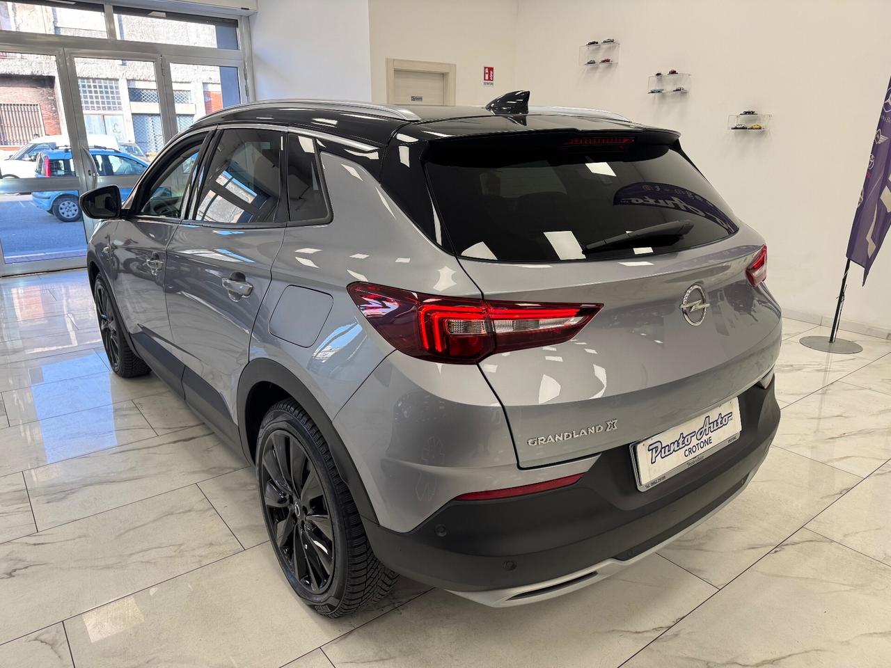 Opel X GRANDLAND 1.6 HYBRID4 PLUG-IN