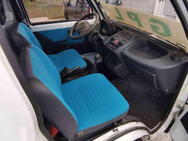 PIAGGIO Autocarro PORTER CASSONATO 1.3 Benz + GPLfabbrica