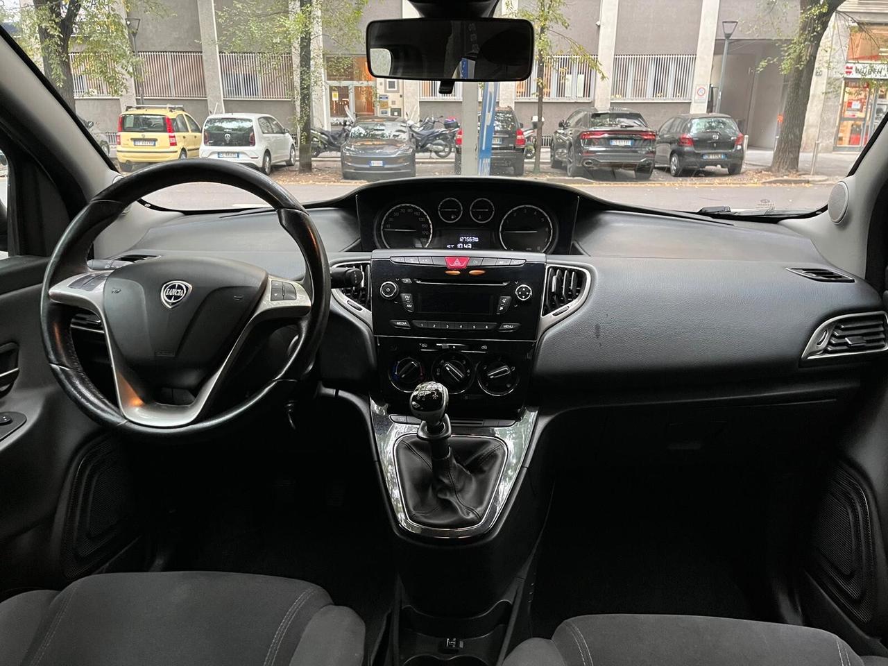 Lancia Ypsilon 1.2 69 CV 5 porte GPL Ecochic Gold