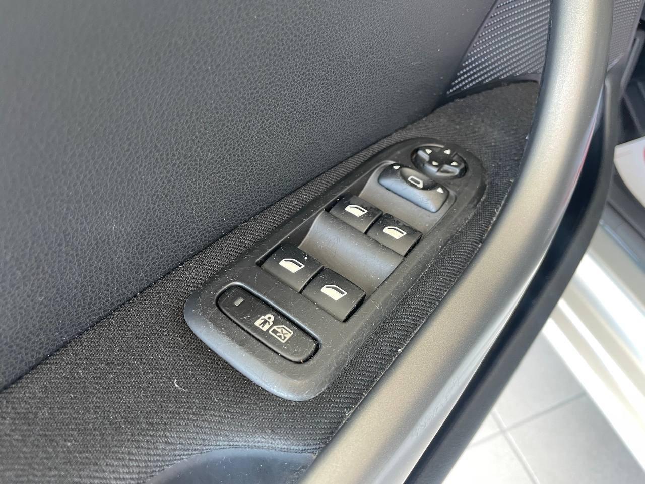 Peugeot 308 - Station Wagon - Unico Proprietario