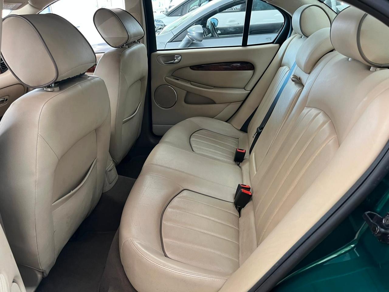 Jaguar X-Type 2.2D Executive