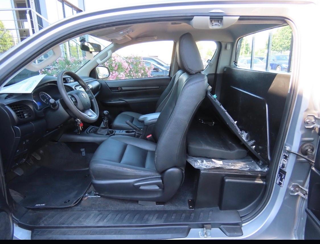 Toyota Hilux 2.4 D-4D 4WD 2 porte Extra Cab Comfort
