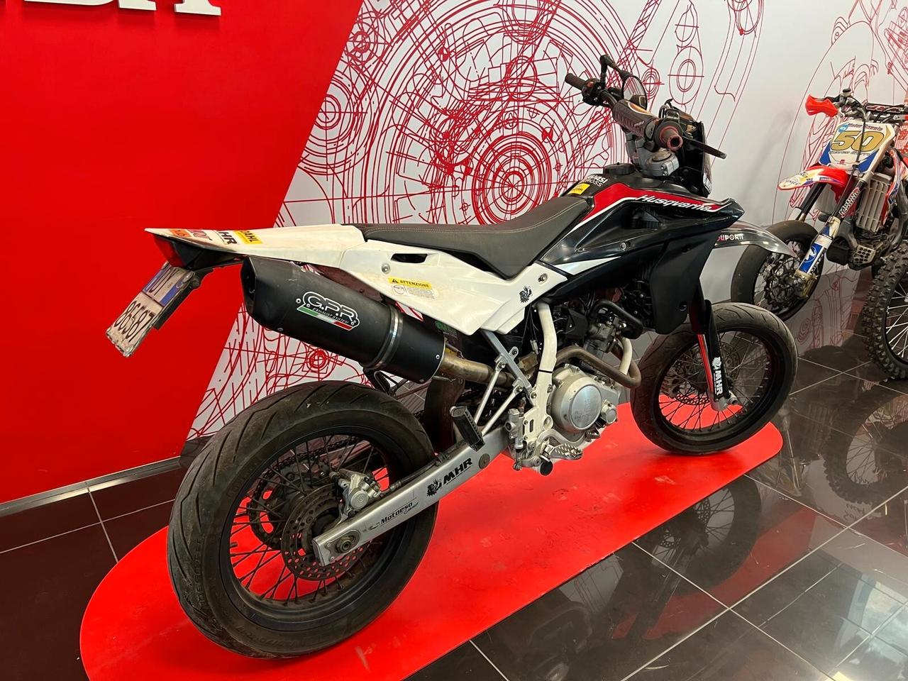 Husqvarna SM 125 Husqvarna SM 125 4T