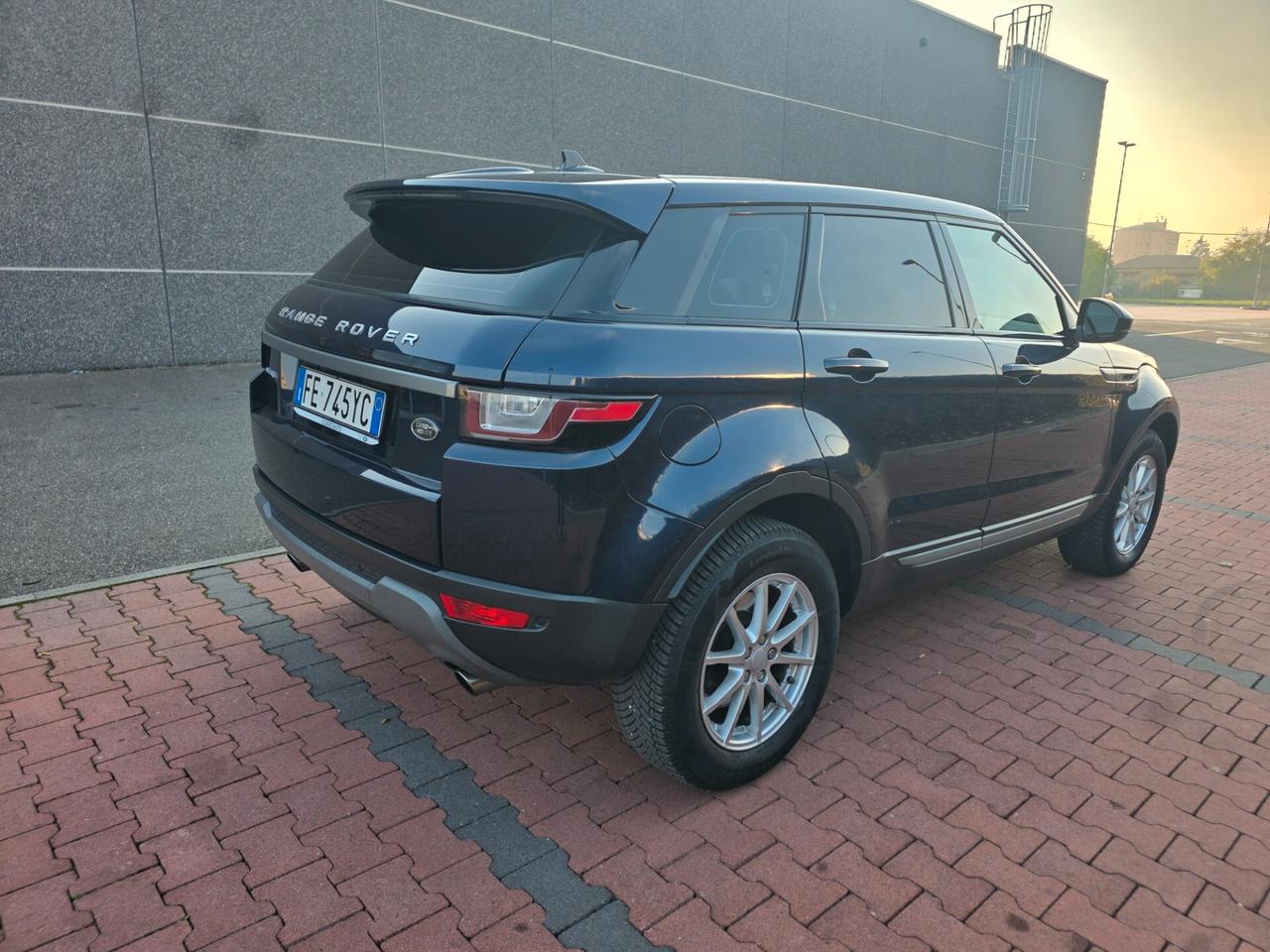 Land Rover Range Evoque 2.0 TD4 150 CV 5p. Pure