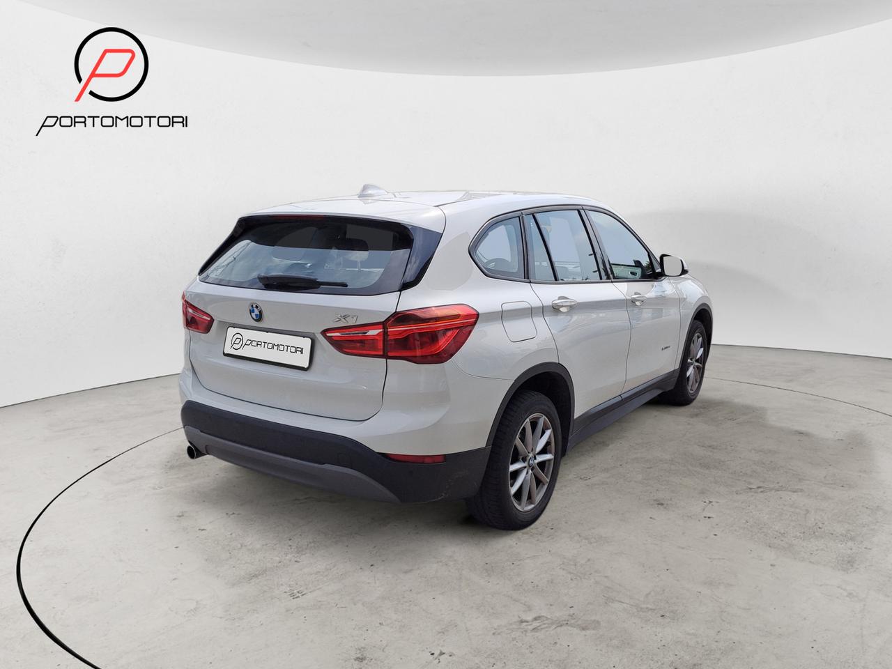 BMW X1 (F48) - X1 sDrive16d