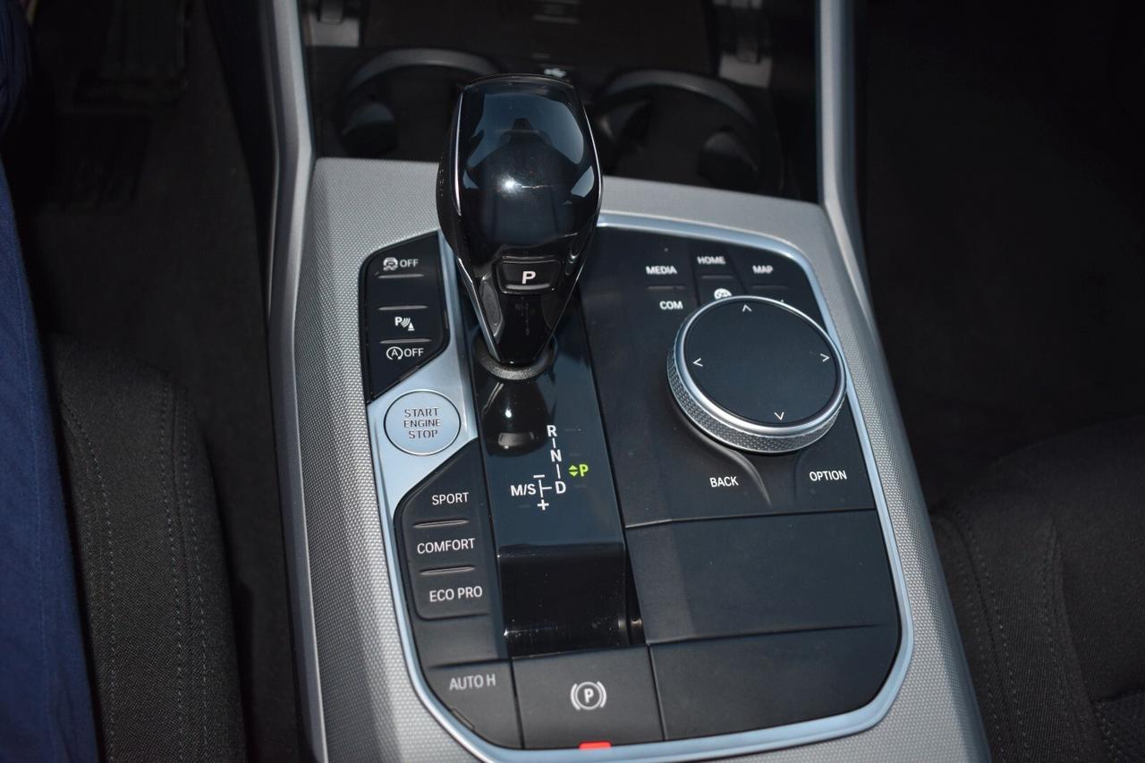 Bmw 320 320d xDrive Touring Msport