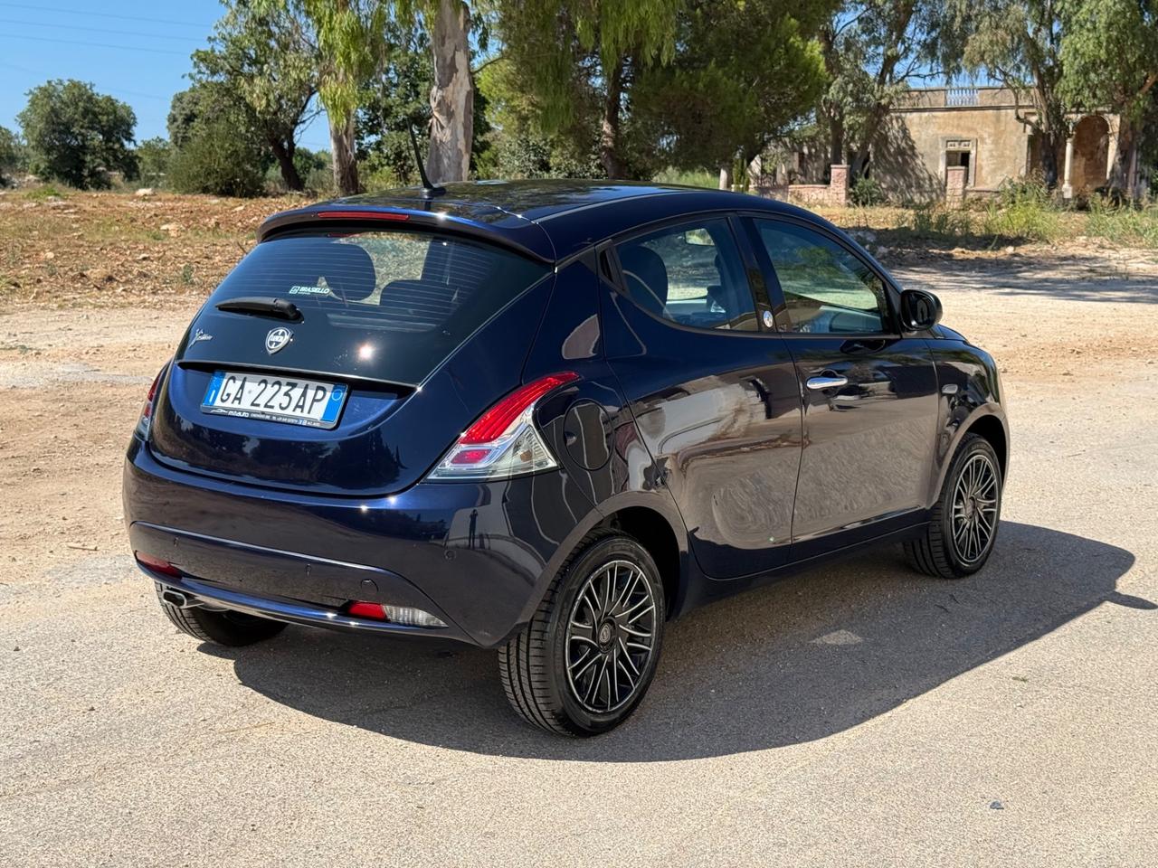 Lancia Ypsilon 1.2 69 CV 5 porte GPL Ecochic Gold