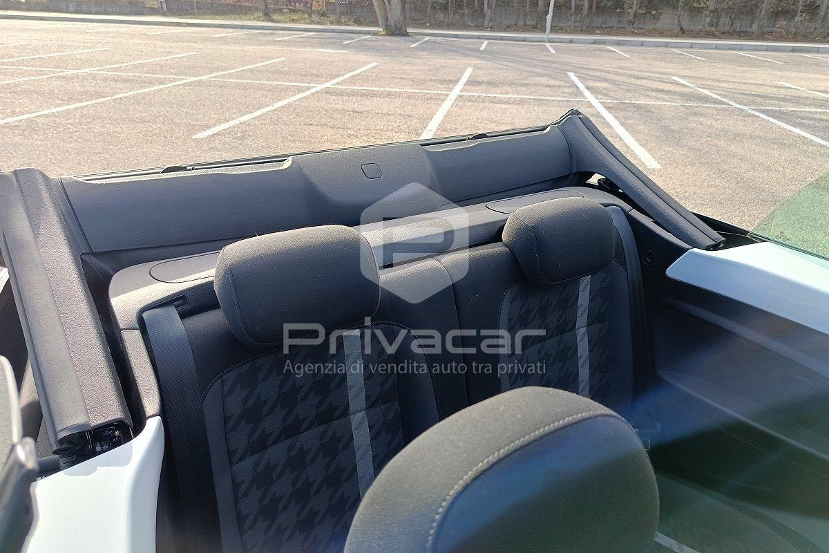 VOLKSWAGEN Maggiolino Cabrio 2.0 TDI Design BlueMotion Technology
