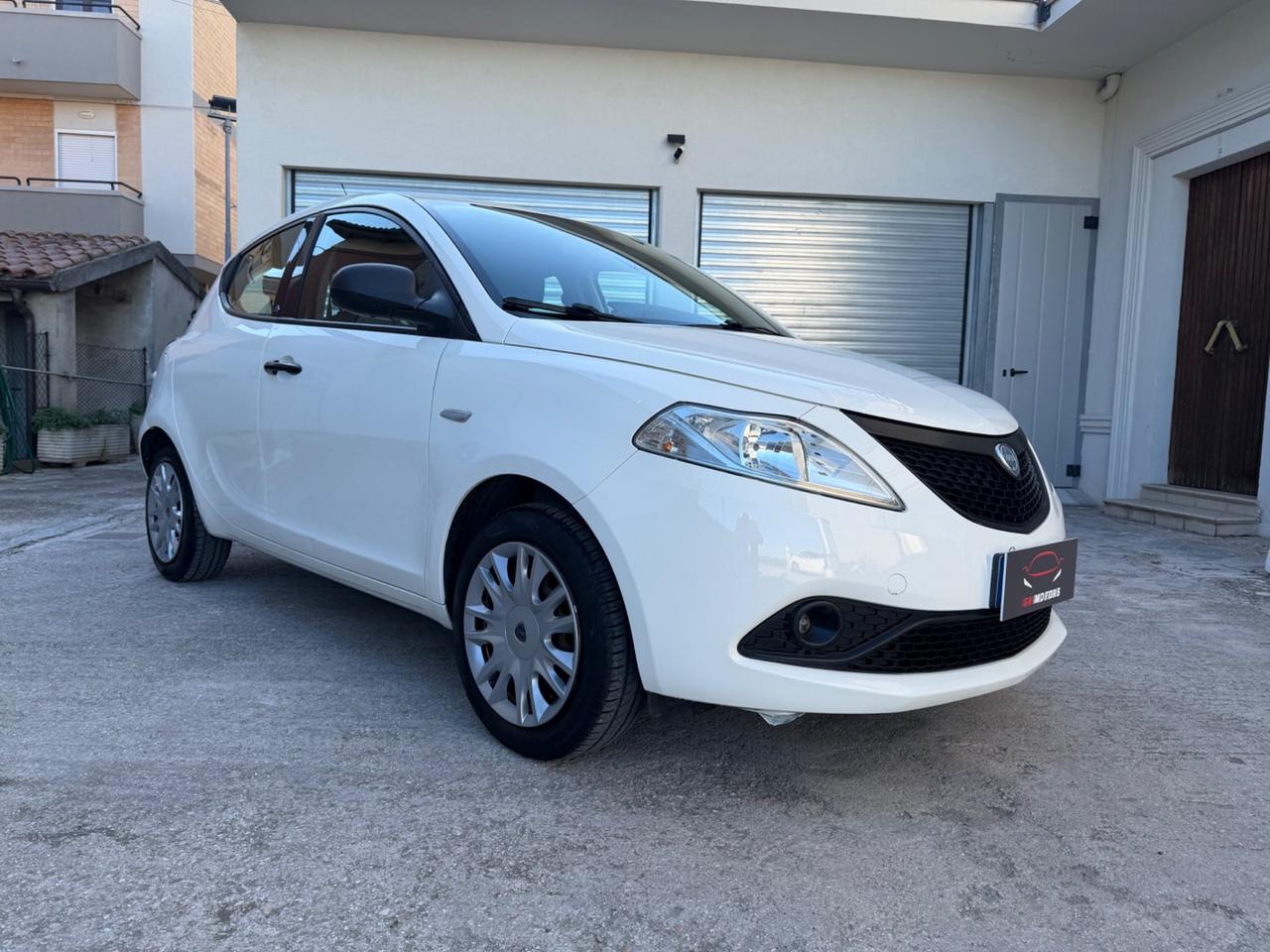 Lancia Ypsilon 1.2 69 CV 5 porte S&S Elefantino Blu