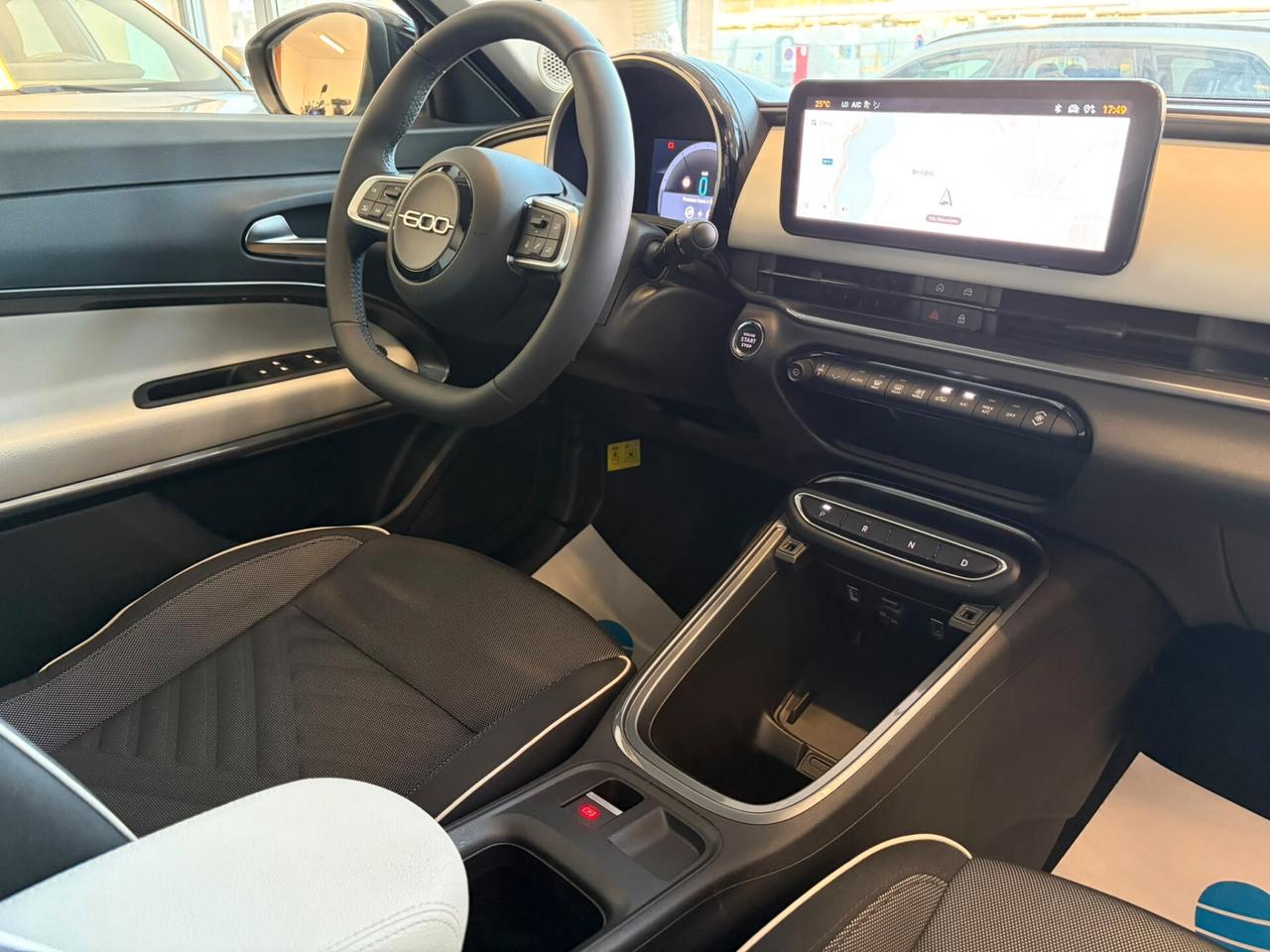 Fiat 600 Hybrid 145 CV DCT MHEV La Prima