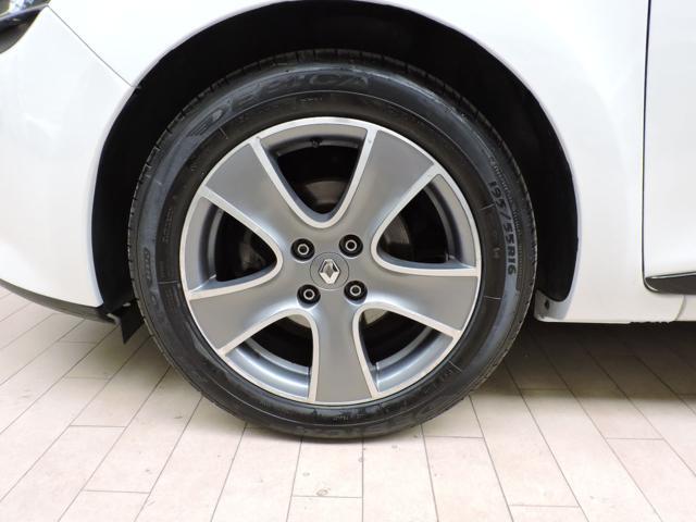 RENAULT Clio 1.2 75CV 5 porte Live
