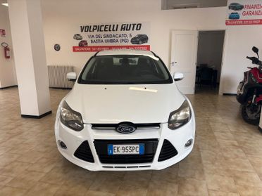 FORD FOCUS ANNO 2011 DS 1.6 ADATTA NEOPATENTATI KM 90 mila