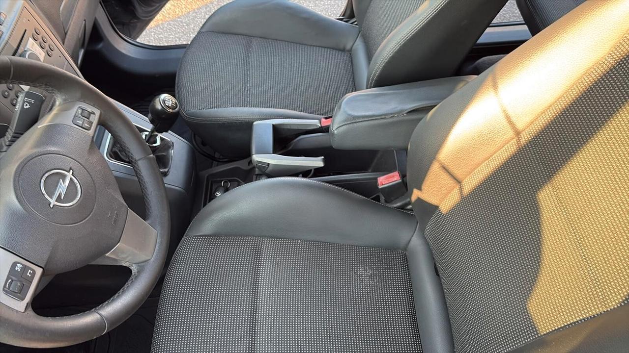 Opel Zafira II 2005 1.9 cdti 120cv