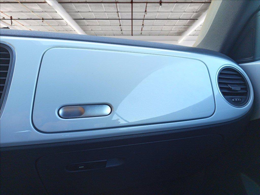 VOLKSWAGEN Maggiolino Cabrio 2.0 tdi Design 110cv del 2017