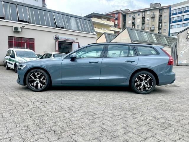 Volvo V60 B4 (d) automatico Plus Dark