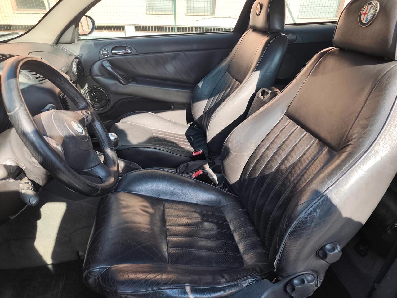 Alfa Romeo 147 1.9 JTD (115) 3 porte Exclusive