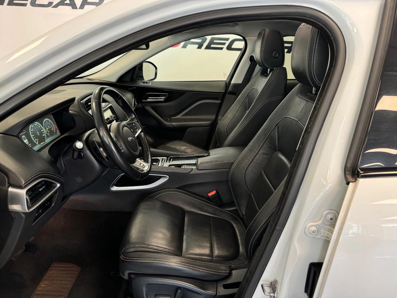 Jaguar F-Pace 2.0 D 180 CV AWD aut. R-Sport BLACK PACK TETTO 20"
