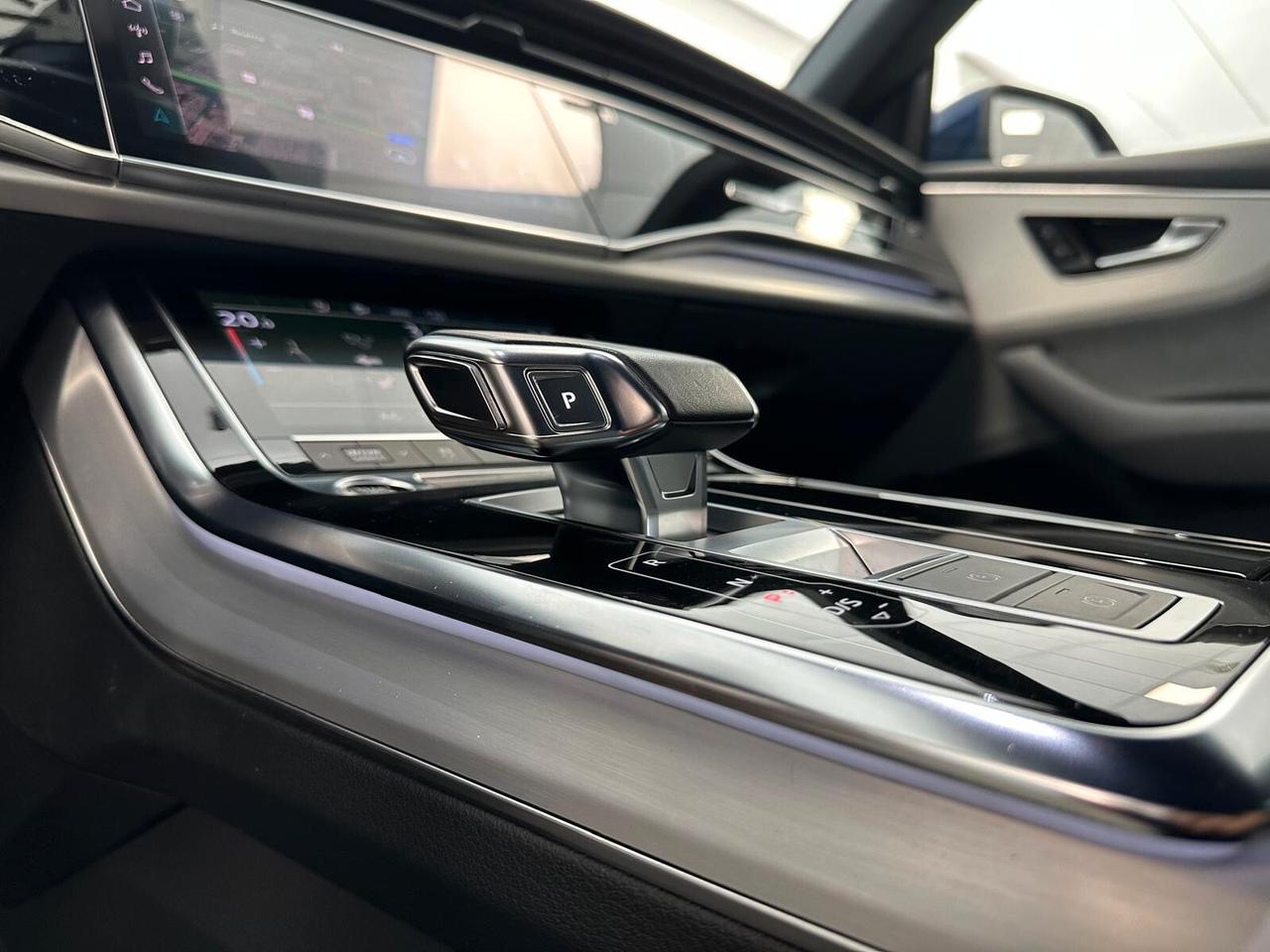Audi Q8 50 TDI 286 CV quattro S line Uff. Italiana Unico Proprietario