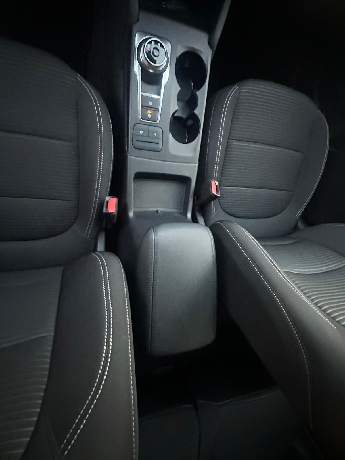 Ford Kuga 2.5 Full Hybrid 190 CV CVT 2WD Titanium Business