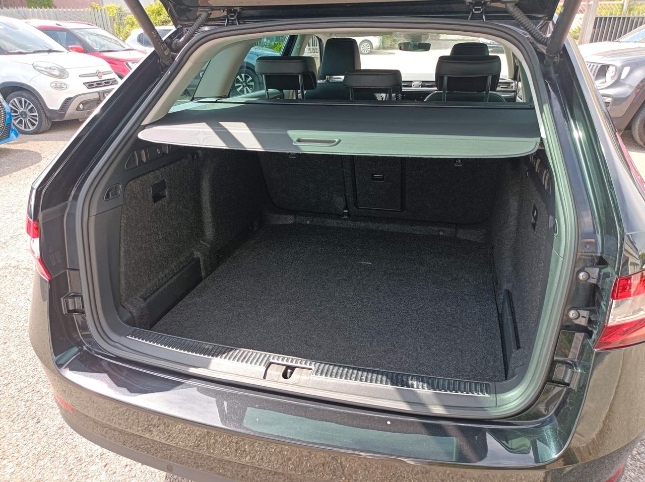 Skoda Superb 2.0 TDI EVO 150 CV SCR DSG SportLine