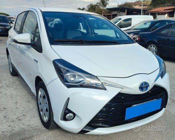 Toyota Yaris 1.5 Hybrid 5 porte Active