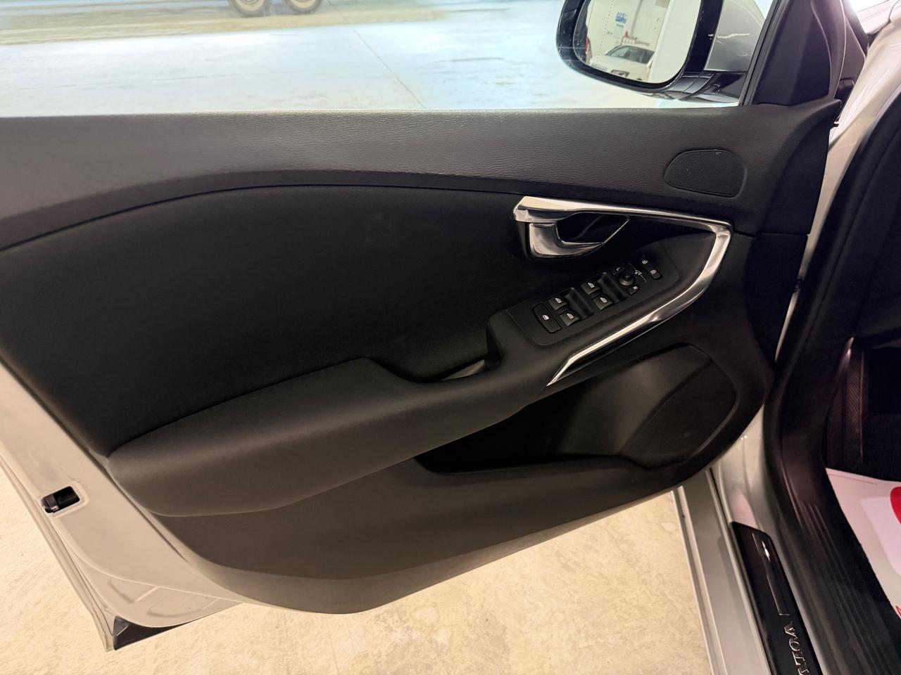 Volvo V40 D3 Geartronic Momentum