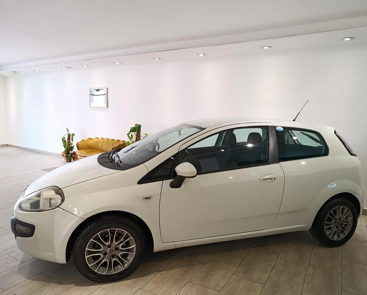 Fiat Grande Punto 1.2 BENZINA ANNO 2011