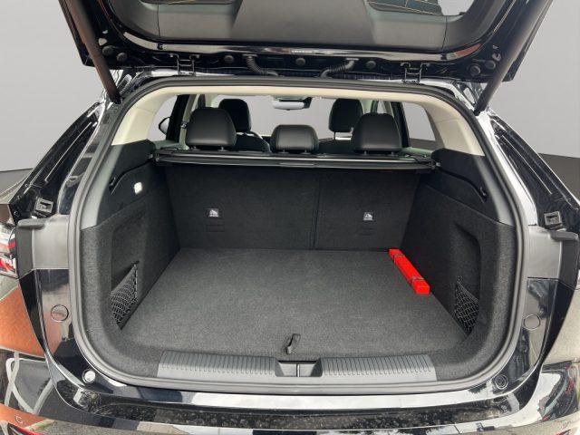 MG HS HEV Luxury