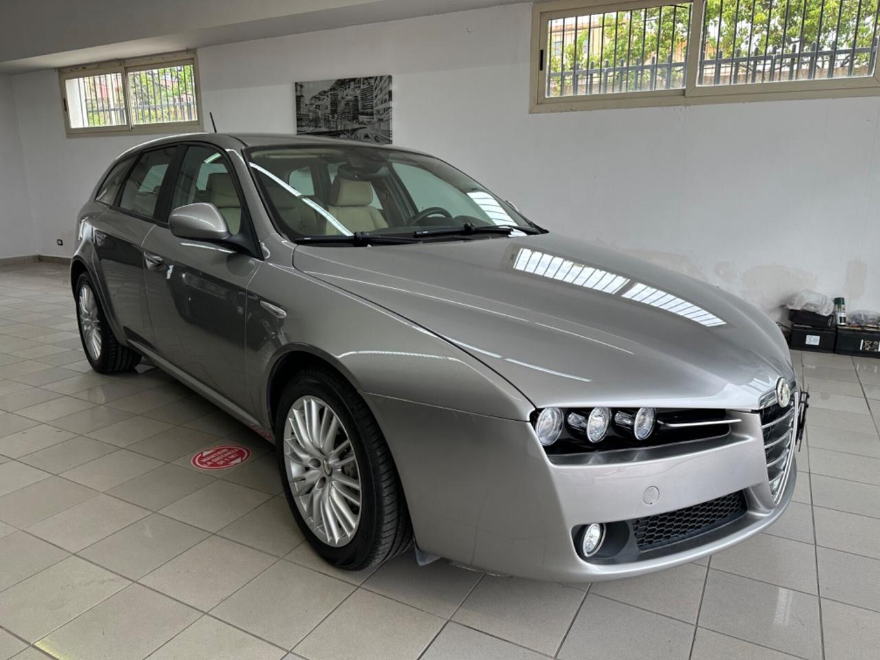 Alfa Romeo 159 2.0 JTDm Sportwagon Distinctive