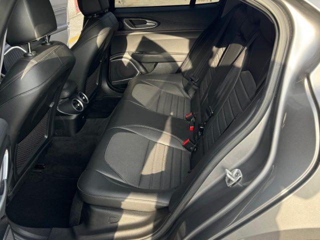 ALFA ROMEO Giulia 2.2 160 CV AT8 Executive Ambient Lighting/adaptive